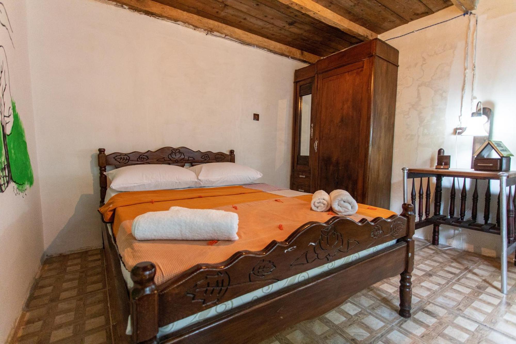 Book Hotel Κουτάισι Εξωτερικό φωτογραφία