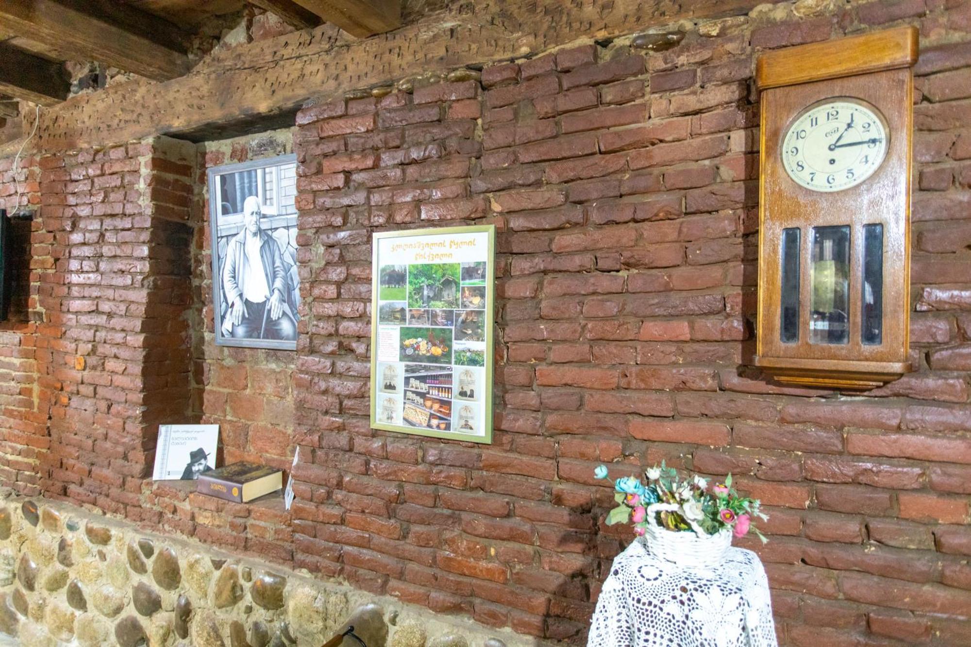 Book Hotel Κουτάισι Εξωτερικό φωτογραφία