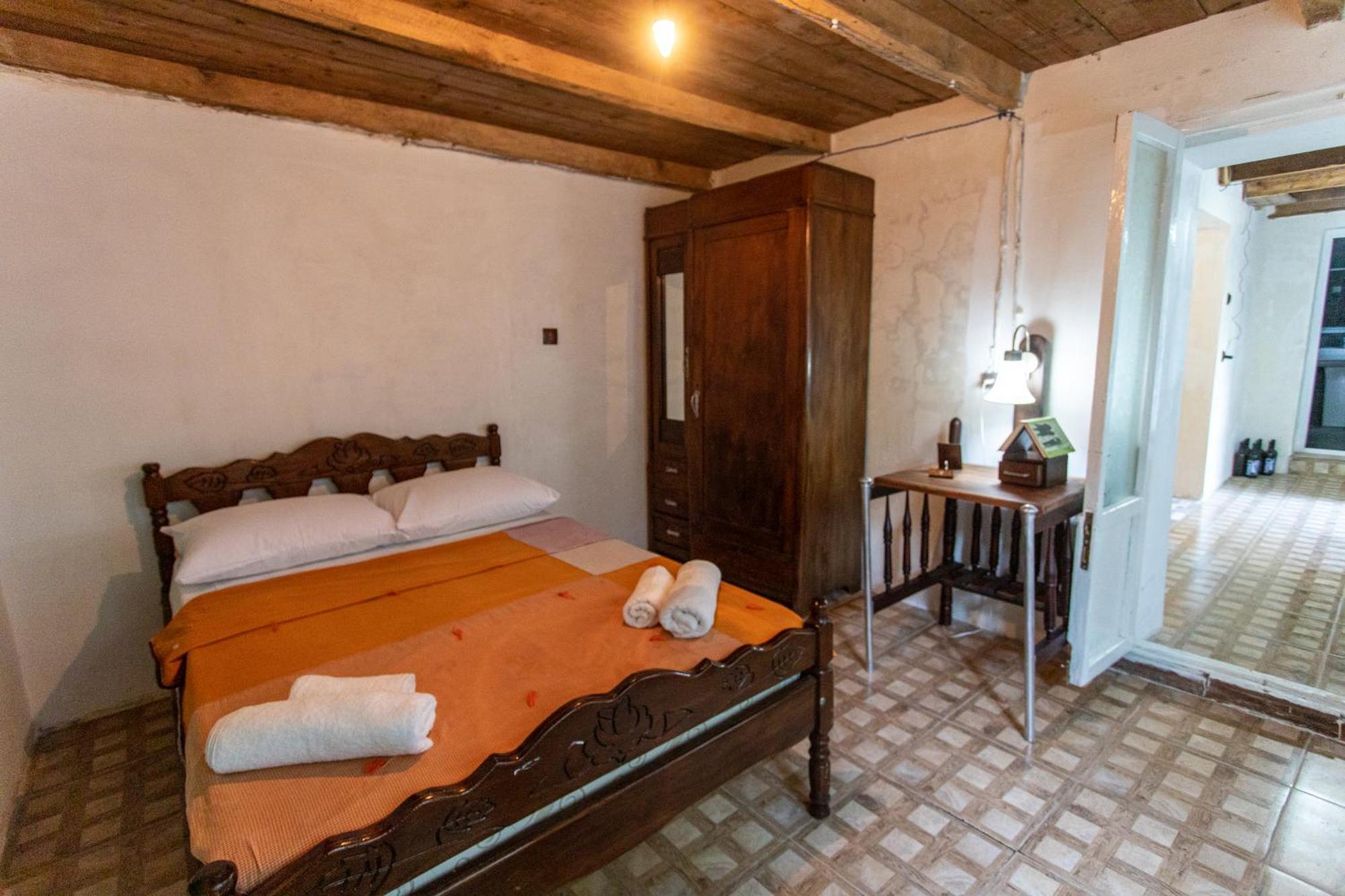 Book Hotel Κουτάισι Εξωτερικό φωτογραφία