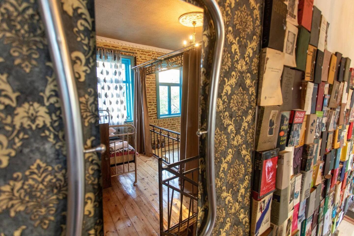 Book Hotel Κουτάισι Εξωτερικό φωτογραφία