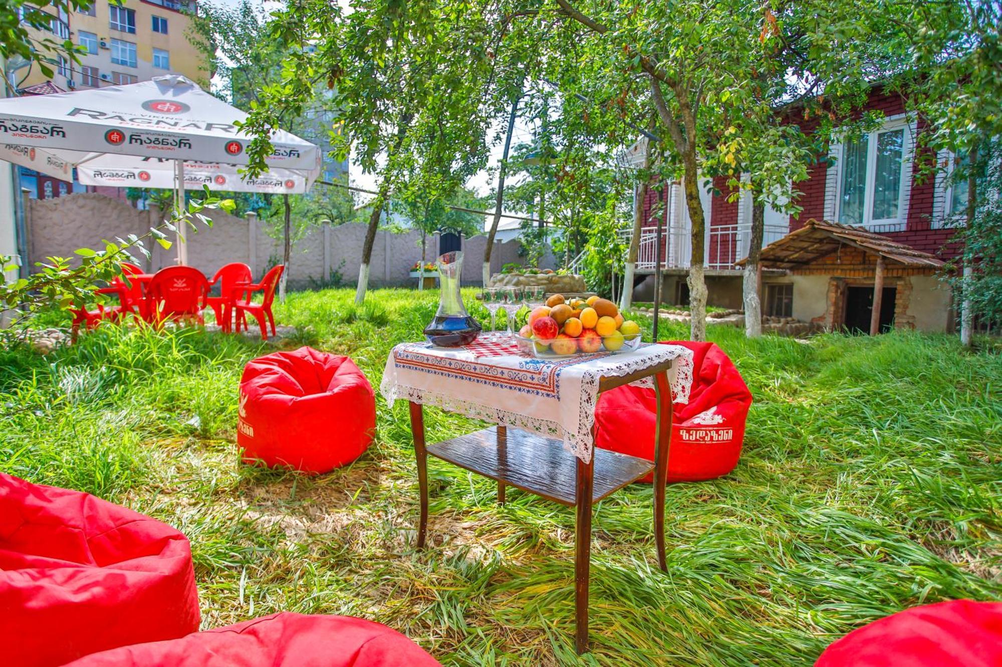 Book Hotel Κουτάισι Εξωτερικό φωτογραφία
